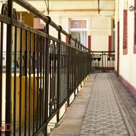 A13 Apartments - Budapest - Hostaid Pokoj fotografie